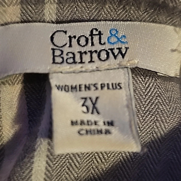 Croft & Barrow Grey Plaid Shirt - Picture 7 of 9